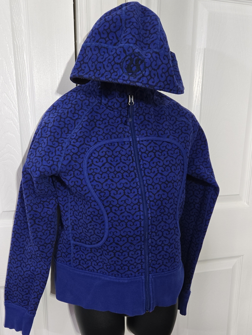 lululemon athletica Deep Blue Patterned Hooded Zip Jacket